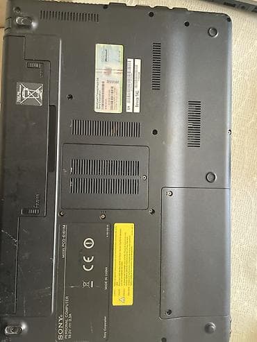 video regstrator: Sony VAIO noutbuk Model: PCG-6S1M (etiket üzərində) Rəng: ağ — 3