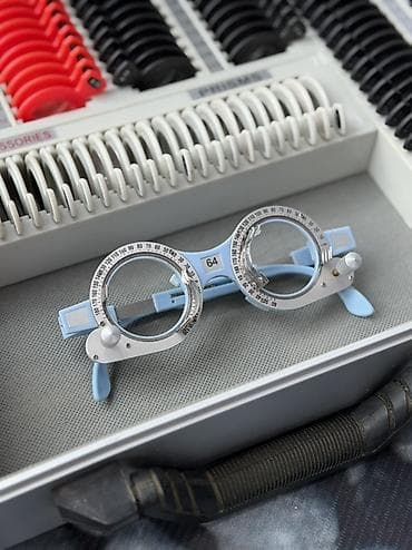 sfer: Optometriya sınaq linzaları dəsti – alüminium çamadan L Məhsulun — 2