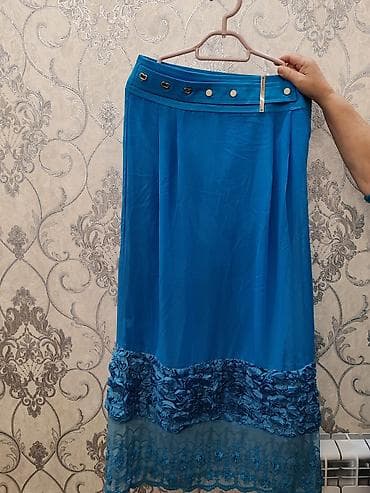 Qadın ətəyi – şifon üstlü, dekorlu model. Turkiye istehsali -