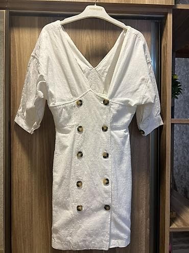 paltar don: Ağ rəngli qadın paltarı - Stil: Dizüstü uzunluqda, V-şəkilli dərin — 3