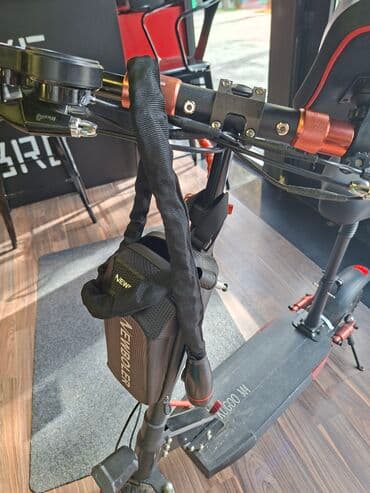 skuter almaq: KUGOO M4 elektrik skuter - Güclü çərçivə və iri təkərlər: qabaqda cüt — 6