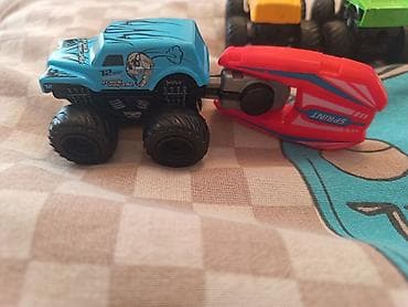 Велоаксессуары: Salam oyuncaq maşın satılır kolleksiya üçündür qırıqı zad yoxdur — 3