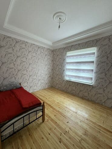 çiçək qəsəbəsi: 4 otaqlı, 100 kv. m, Orta təmir — 8