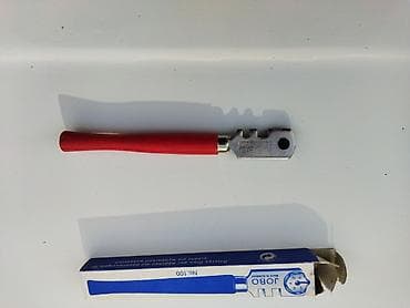 kardon kesen: Şüşe kesen qiyneti 5man çox isteyen olsa aşağı yeri var çox olanda — 2