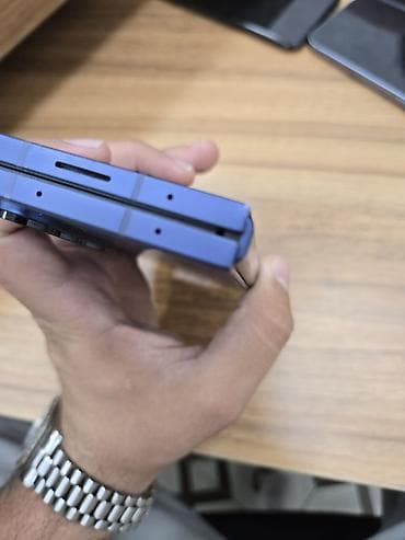 nokia android: Samsung Galaxy Z Fold 6, rəng - Bənövşəyi, Sensor — 4