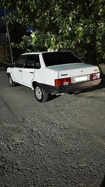bmw e 36: VAZ (LADA) Samara: 1.6 l | 1997 il Sedan — 2