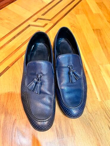 işlenmiş eşyalar: Ayaggabi 42 razmer — 1