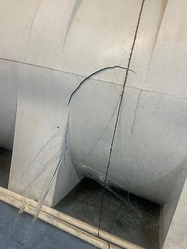 Qapı ustası xidmətləri: Su cenlerin temiri Təsvir: - Çatlar, deşiklər və tikiş yerlərində — 1