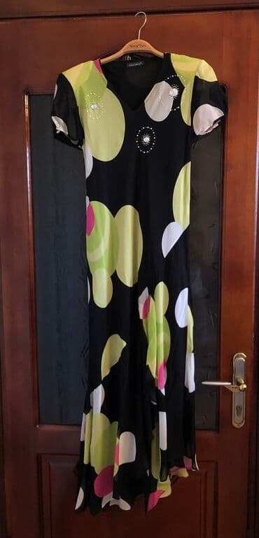 Şəxsi əşyalar: Qi̇ymət heç harada yoxdur .Don və brend çanta cəmi̇ 13 manat.Dolce — 1