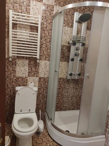 bakixanovda kiraye evler 2024: 28 may, Port Baku yaxınlığı, Çin Səfirliyinin yanında 4 mərtəbəli — 2