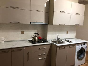 9 mkr 3 otaqli evler: Azadliq metrosunun yaxınlığında kristal abseronda 16 mertebeli binanın — 14