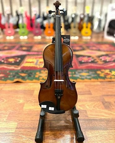Marka: Dominguez Ölçü: 2/4 İstehsal: Çexiya Üzərində futlyar, yay