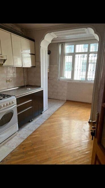 maştağa kiraye: 28 may metrosuna yaxın Təffəkür universitetinə yaxın 5 mertebeli — 6