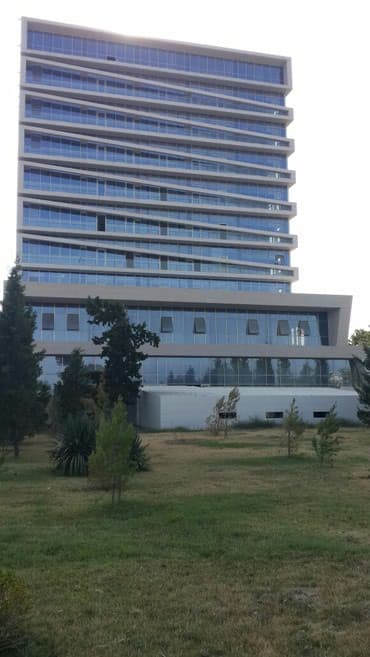 zumrud residence satilan evler: 6 sot, Tikinti, Mülkiyyətçi — 7