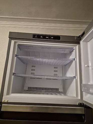 mini pec: 2 qapılı Whirlpool Soyuducu Satılır, rəng - Gümüşü — 2