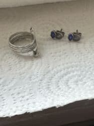 1 qram qizilin qiymeti: Dəstə daxildir: Sırğa, Üzük, Gümüş, 925 Əyar — 1