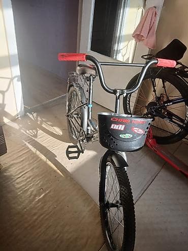 Uşaq/yeni başlayanlar üçün BMX tərzli velosiped - Rəng: qara, qırmızı — 1