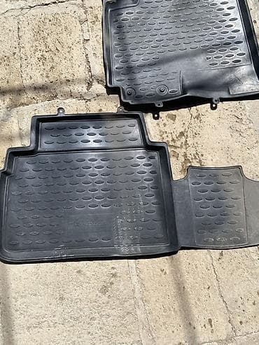 qazel sernişin: Avtomobil üçün ayaqaltı, Rezin, SUV/krossover tipli avtomobillər — 4