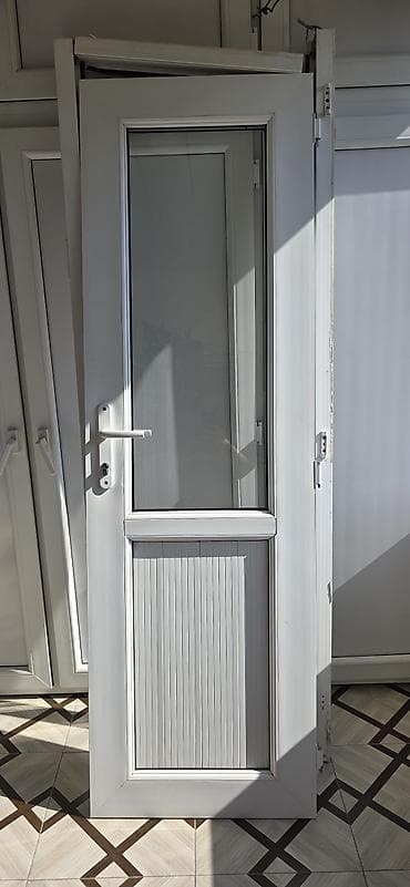 maqnit qapi toru: Plastik qapi satiram. sekilde gorunduyu kimi yaxsi veziyyetdedi — 2