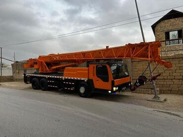 3 kameralı videoregistrator: Avtokran – narıncı rəngli, 6x4/6x6 şassi üzərində dönər üst qurğu ilə — 1