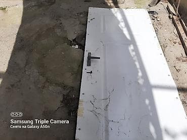 1 ədəd dəmir qapı satılır üzünü 1.90 eni 80 — 2