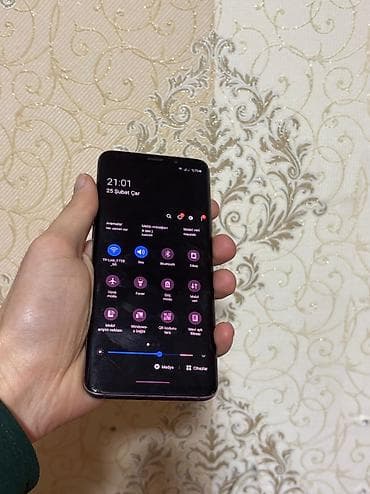 ТВ и видео: Samsung Galaxy S9 Plus, 64 ГБ, цвет - Черный, Две SIM карты — 3