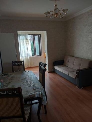 7 ci mikrorayon yeni tikili: Nərimanovda Heydər Əliyev mərkəzinin yanında 9 mərtəbəli binanın 4-cü — 1