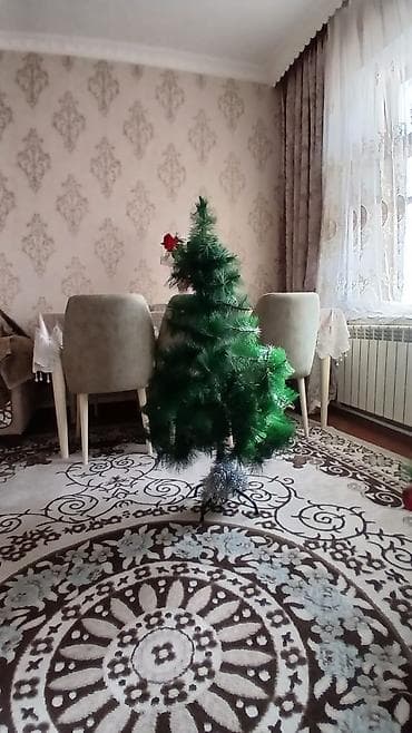 Текстиль: Süni şam ağacı - Təxminən 120–130 sm hündürlükdə, klassik konus — 1