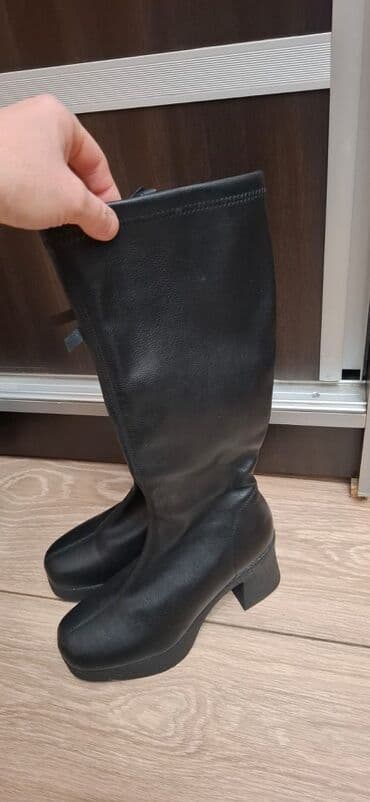 Ferrari: Uzunboğaz, Ölçü: 36, rəng - Qara, Yeni — 2