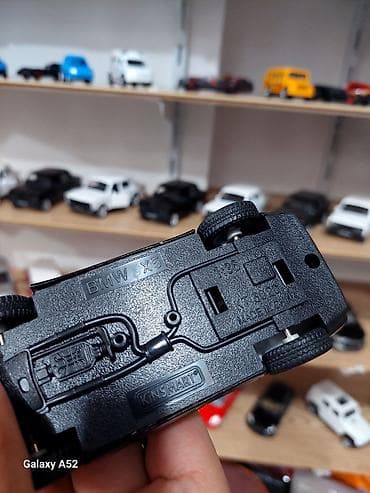 suktur: Metal kolleksiya modeli – BMW X5 4.4i (E53) - Miqyas: təxmini — 4