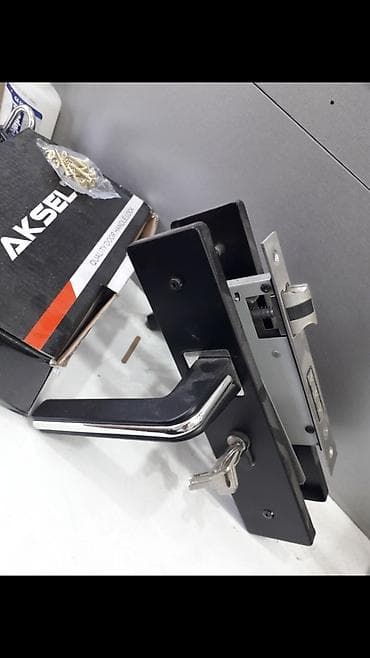 Furnitura və aksessuarlar: Qapı dəstləri və qapı qapanma mexanizmləri Məhsul xüsusiyyətləri: - — 8