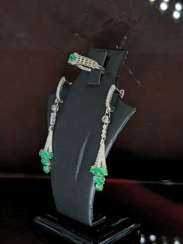 əqiq qaşlı uzuklər: Dəstə daxildir: Üzük, Sırğa, Gümüş, 925 Əyar — 2