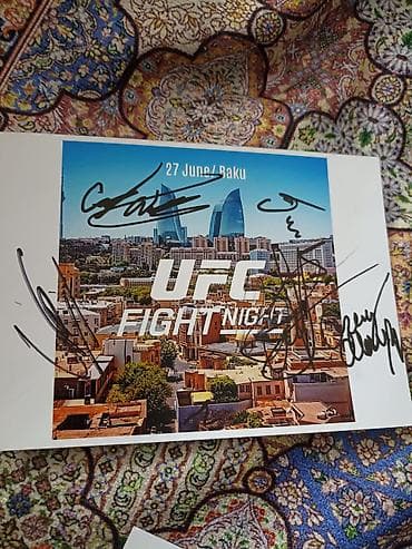 Məhsul: UFC temalı imzalı posterlər dəsti Təsvir: - UFC Fight Night
