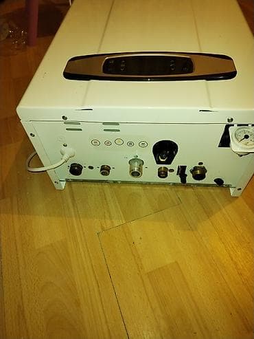 TAUBE divar tipli qaz su qızdırıcısı/kolonça kombi tecili satilir