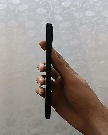 iphone adapter original: IPhone 13, 128 GB, Midnight, Face ID — 3