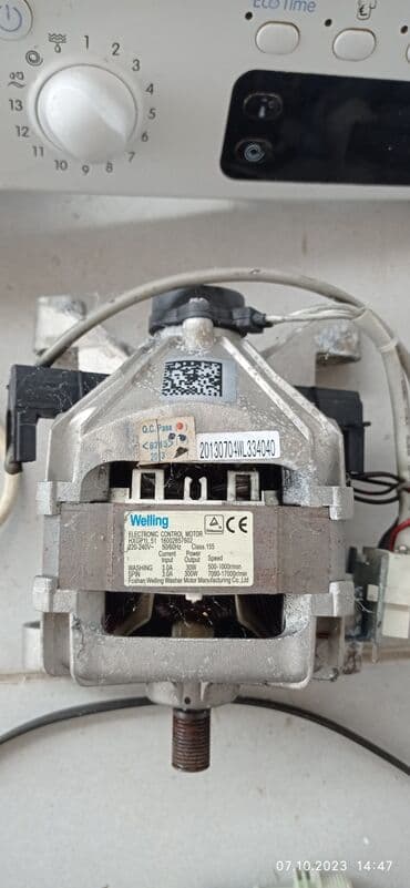 toxuma maşını: Paltaryuyan maşın Indesit, 5 kq, Ehtiyat hissələri kimi, Avtomat, Qurutmasız — 1