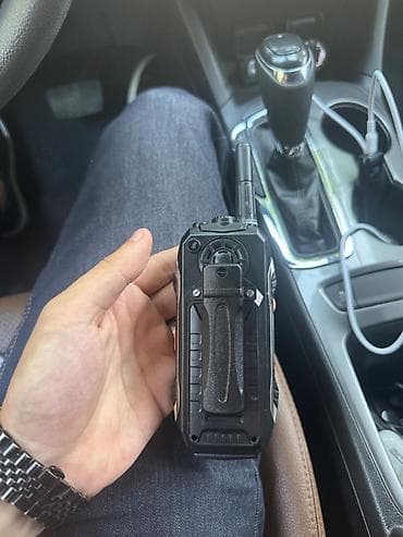 philips xenium 9@9h: Hope K19 düyməli mobil telefon. Cihaz 4 nömrə qəbul edir, həmçinin — 6