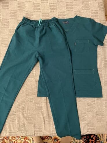 Tibb forması dəsti – üst və şalvar - Rəng: tünd yaşıl/teal - Üst lalafo.az -da Tibb forması dəsti – üst və şalvar - Rəng: tünd yaşıl/teal - Üst