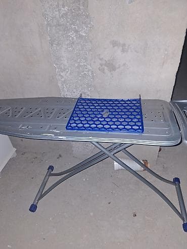 Metal ütü masası satılır. İstəyən əlaqə saxlasın. Vatsap var. Ünvan