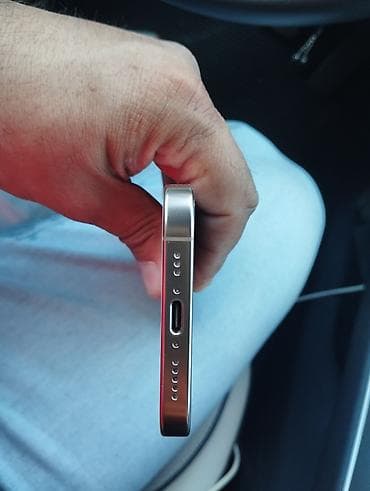 macbook pro 2.el: IPhone 16 Pro, 128 GB, Natural Titanium, Simsiz şarj — 1