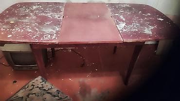 cemodan satilir: Diqqət təcili sovetdən qalma qədim tikiş i maşını satılır. işləkdir — 8