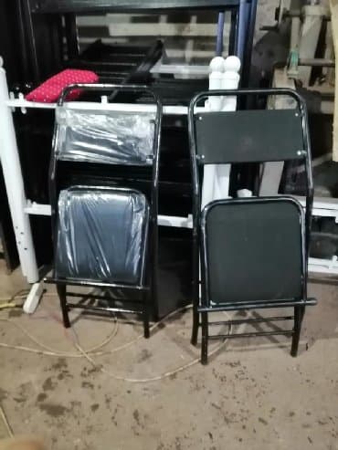 yığılan stul: Acilib yigilan stullar sexden satiş var. Cox möhkəmdir. Rəng secimi — 1