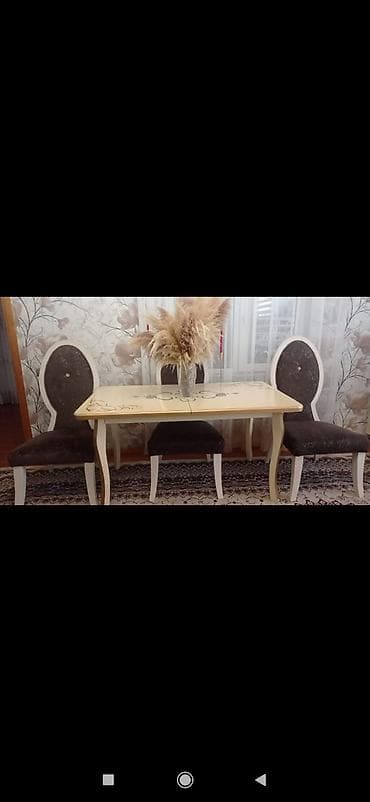 beton panel pilte: F99Masa dəsti satılır 400₼. Yaxşı vəziyyətdədir.8 oturcağı var.Ünvan — 1