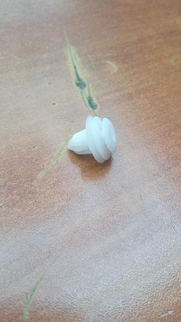 Крепежные изделия: Məhsul: Avtomobil plastik bərkidici klipslər (panjur və davlumbaz — 1