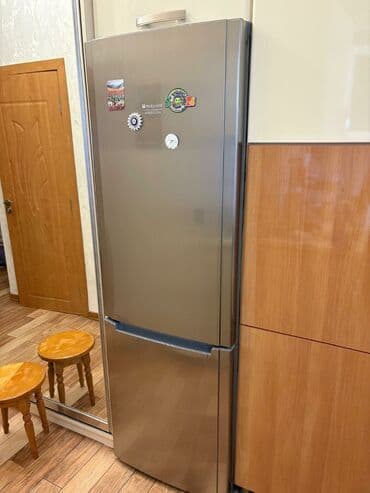 xaladenik satışı: İşlənmiş 2 qapılı Hotpoint Ariston Soyuducu Satılır, rəng - Boz — 1