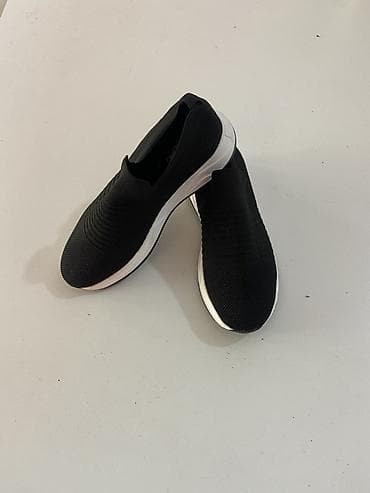 krosofka: Qara slip-on idman ayaqqabıları - Üst hissə: nəfəsalan toxunma parça — 4