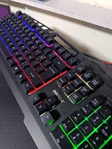 processor core i7: KREDİT VƏ BARTER YOXDUR. QİYMƏT 400 AZN. SON QİYMƏTDİ. AŞAĞI YERİ — 8