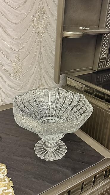 Qab-qacaq və mətbəx ləvazimatları: Kəsimli şüşə meyvə qabı – ayaqlı, dekorativ - Material: qalın, şəffaf — 4
