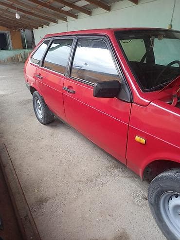 avtomobil lada: LADA Samara 2108/2109, qırmızı rəng, 5 qapılı hetçbek. - Mühərrik — 4