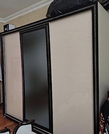 3 qapılı, Güzgülü, Bej, Kupe, Düz dolab